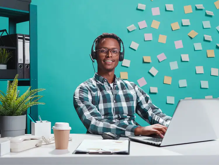 Qué es un help desk y cómo beneficia a los clientes de una empresa.