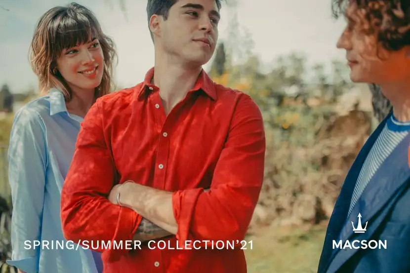 Chicos con ropa del ecommerce de moda Macson.