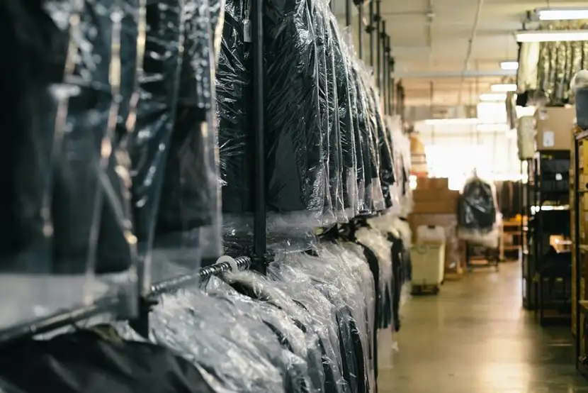 Gestión del stock de una tienda online de moda 