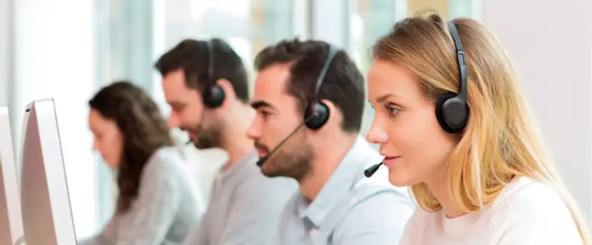 Trabajadora de atención al cliente de un eCommerce.