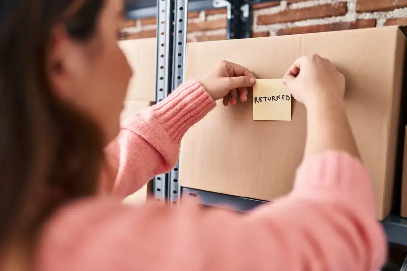 Return management in warehouse