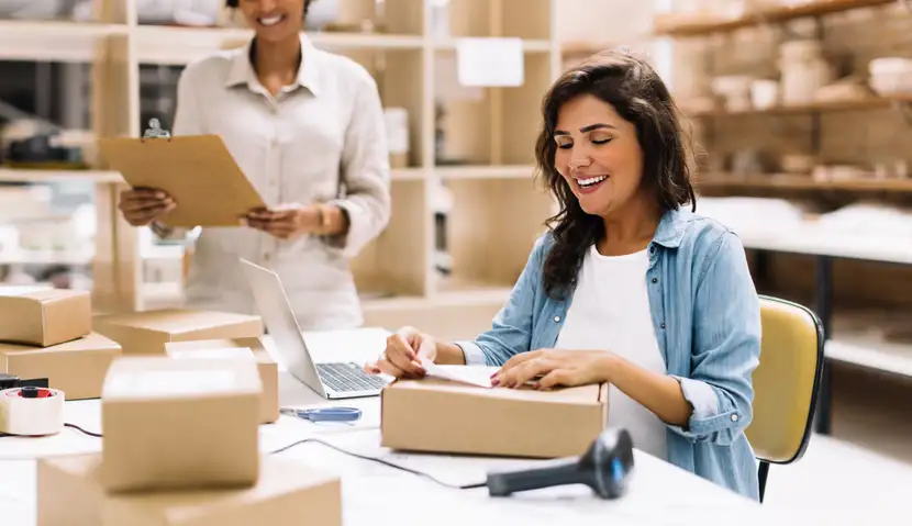 shipping ecommerce packaging process